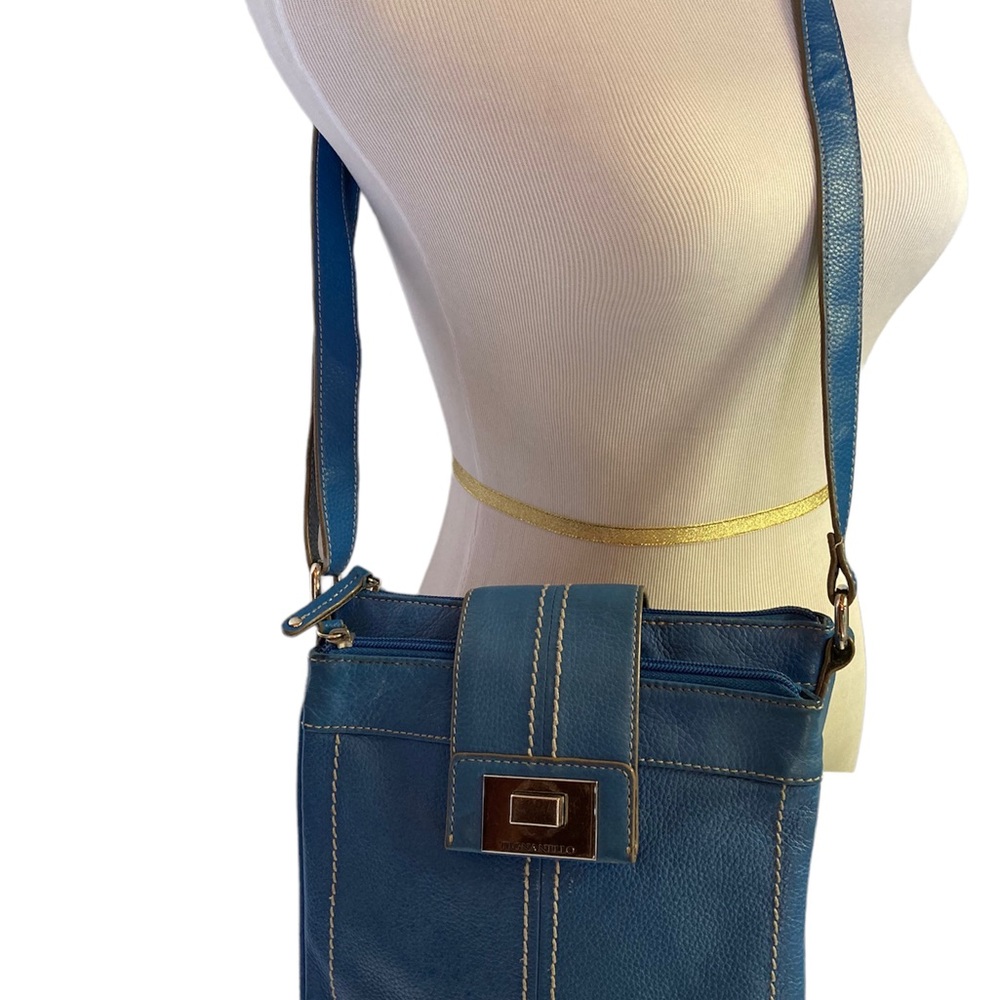 Tignanello 100% leather blue bag.